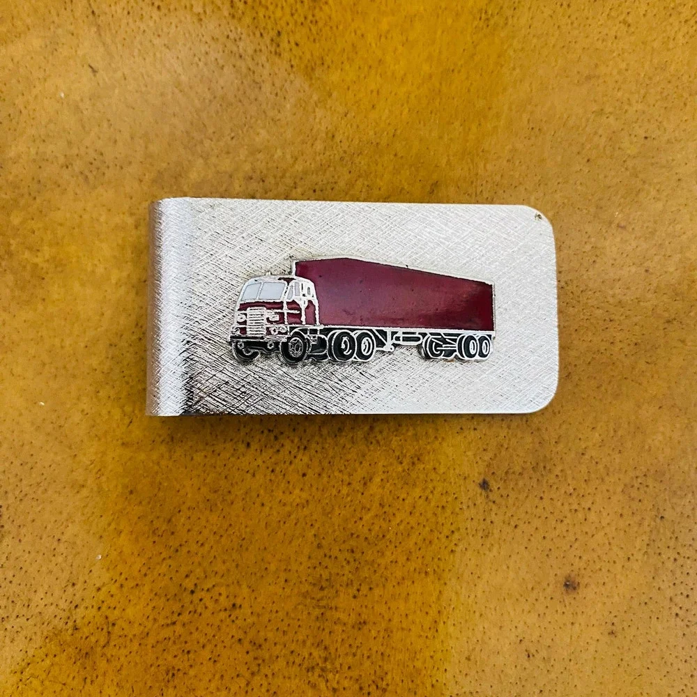Big Rig, Eighteen Wheeler, Semi Trailer Red Truck Metal Silver Money Clip